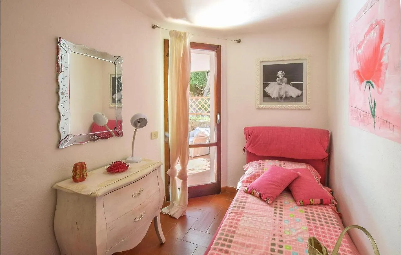 Stunning Home In Porto Rotondo With Kitchen 0*,
